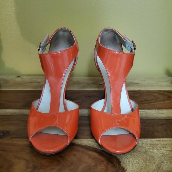 Authentic Jimmy Choo T Strap Orange Wedge Sandal Size 37.5/7.5 - Picture 1 of 4